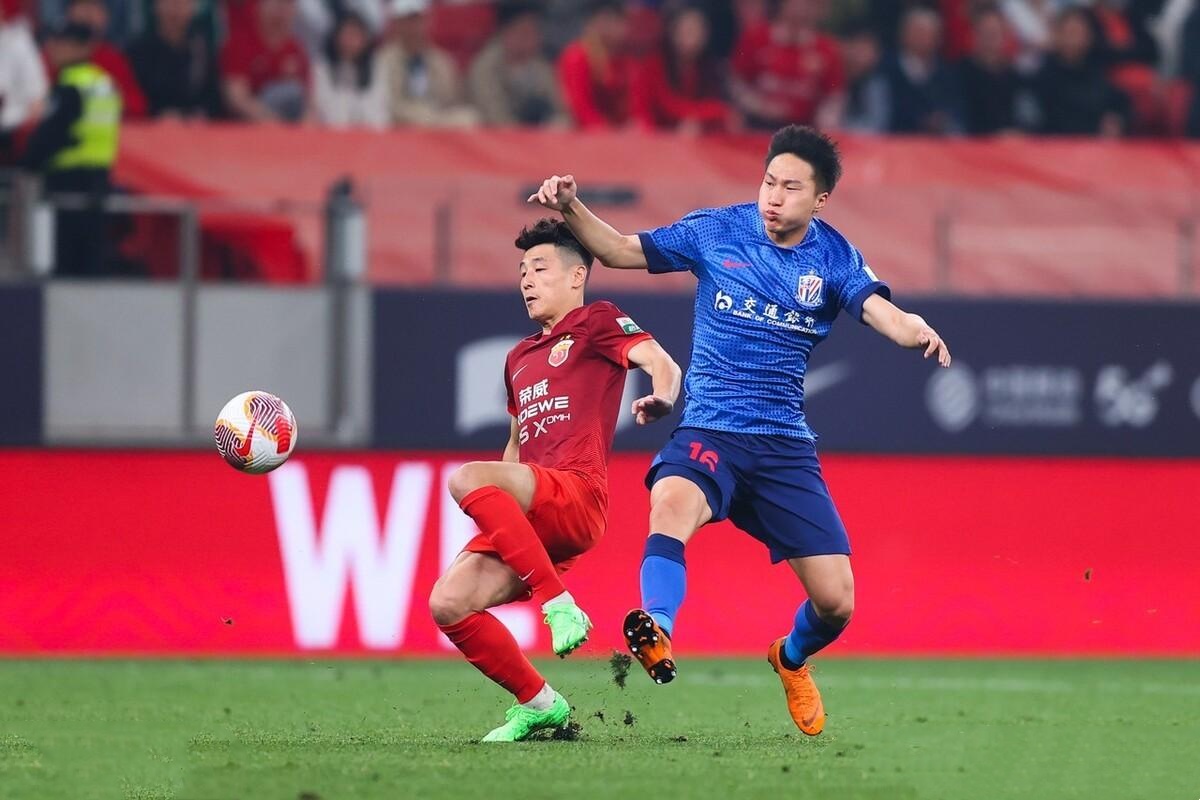 关于赛地聚焦——德甲清晨热度飙升；上海申花绝杀压哨；球迷炸锅；轮换策略成焦点的信息爱游戏游戏大厅